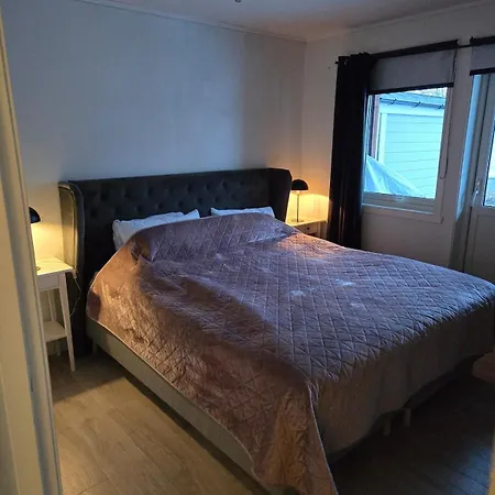 Cozy Apartmentclose To Center Apartamento